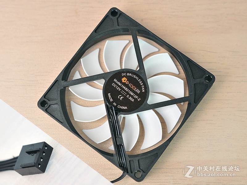 小空间PC桌面方案：入手DeskMini A300，再试下NOX高频条能否带2400G飞