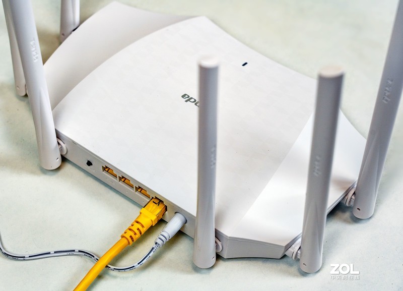 比1900更快的是AC2100，双频带你飞