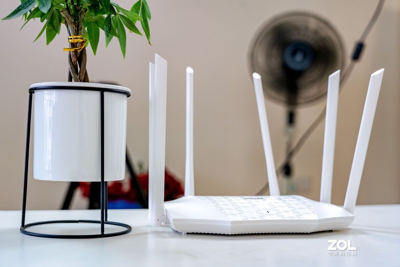 比1900更快的是AC2100，双频带你飞