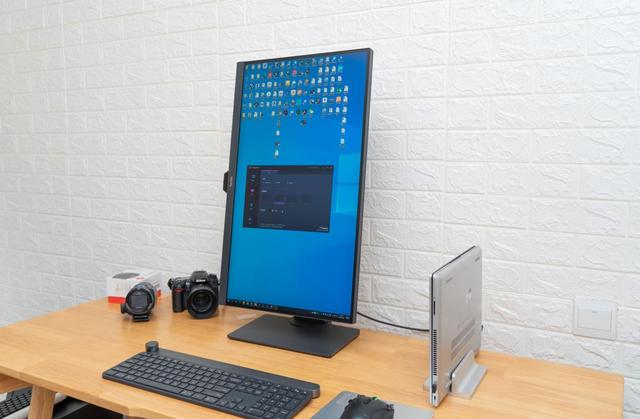 65W满血Type-C加持，这款27寸2K显示器太香，忍不住想买