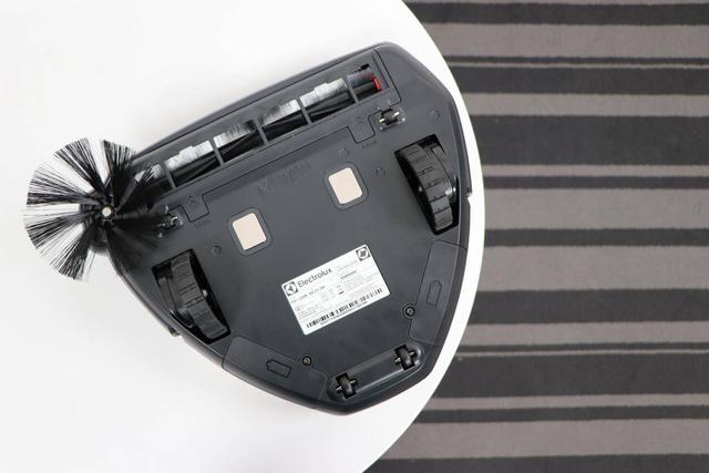 家用智能扫地机应该怎么选？看完伊莱克斯Pure i9扫地机器人测评你就明白了！