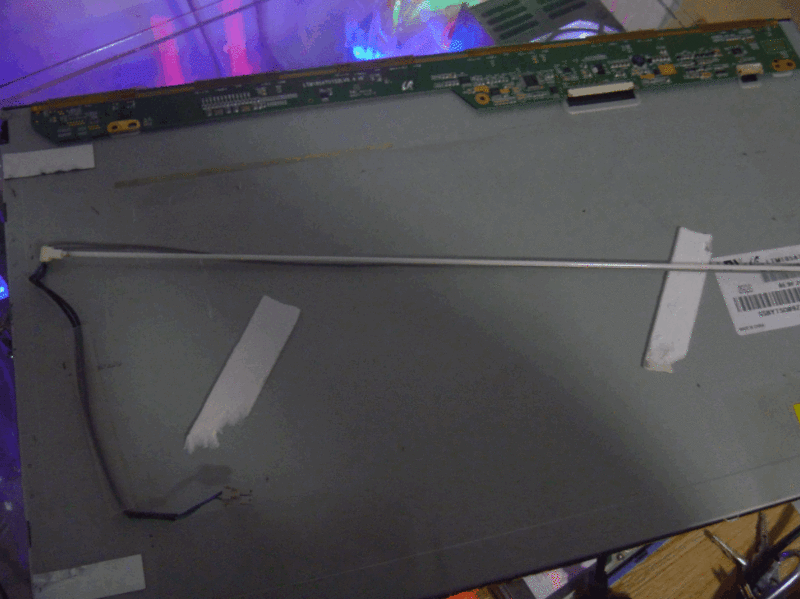 【已经捣鼓好，附心路历程，谢谢各位】惠普显示器问题求助