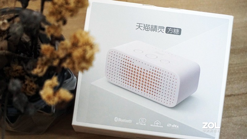 全新升级好看又好玩，天猫精灵方糖R上手体验