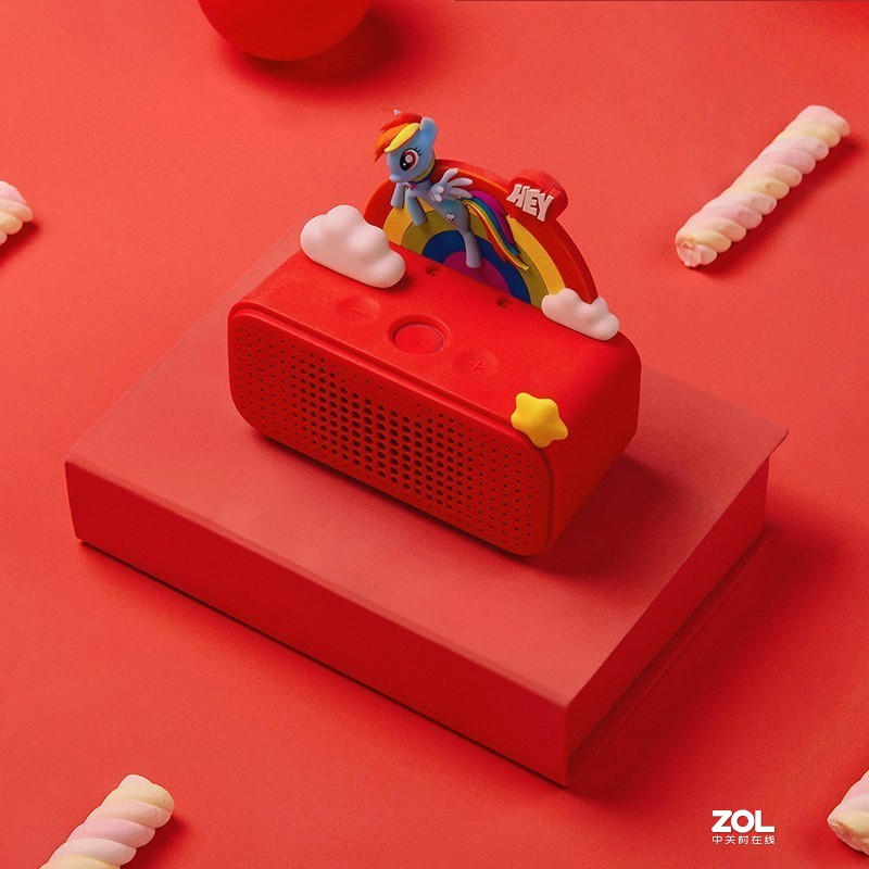 全新升级好看又好玩，天猫精灵方糖R上手体验