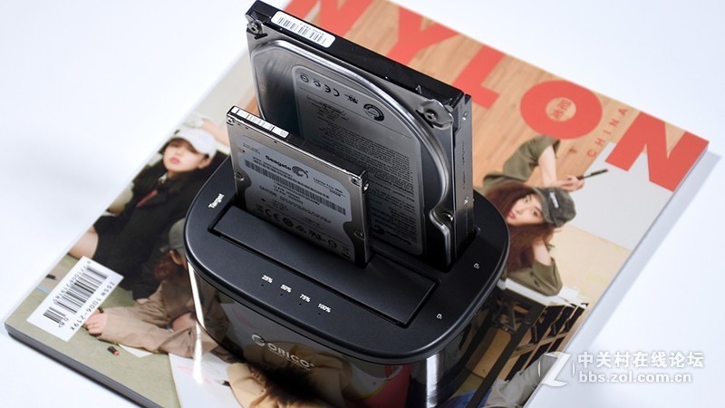 奥睿科双盘位硬盘底座 高效读写与脱机备份