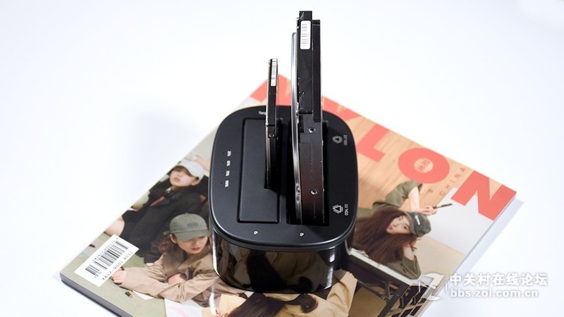 奥睿科双盘位硬盘底座 高效读写与脱机备份