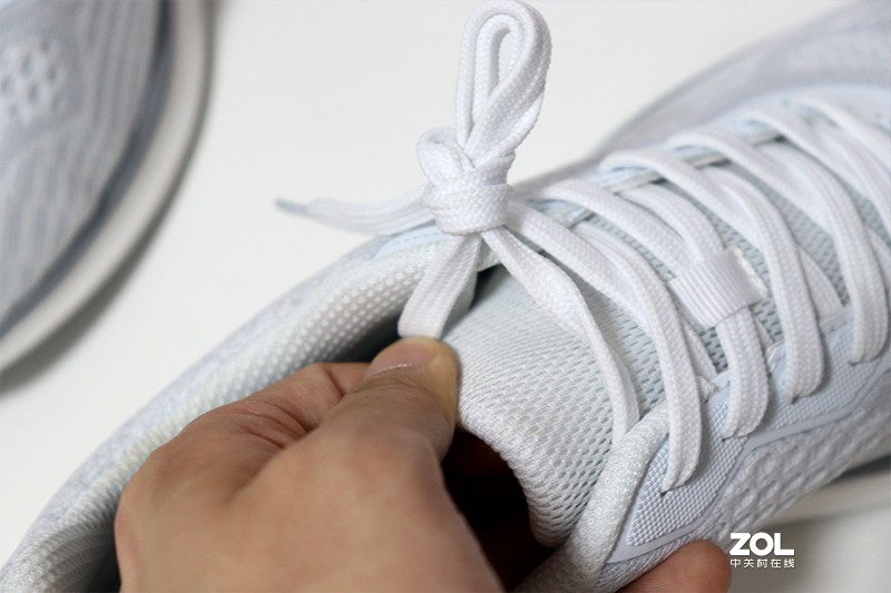 轻盈透气，可淌水3小时，BODENSEE轻户外运动防水鞋体验