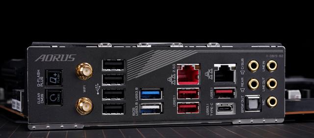 i7-9700KF大战R7-3800X 这次AMD彻底翻身