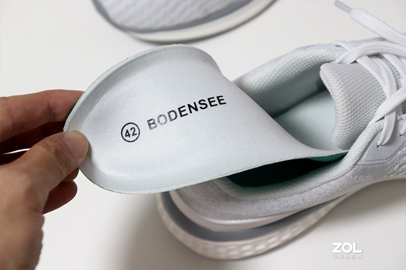 轻盈透气，可淌水3小时，BODENSEE轻户外运动防水鞋体验