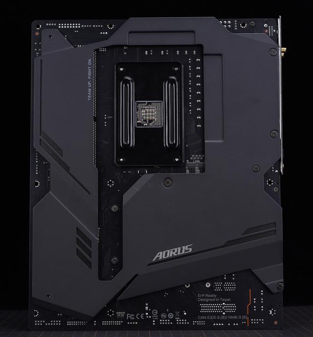 i7-9700KF大战R7-3800X 这次AMD彻底翻身