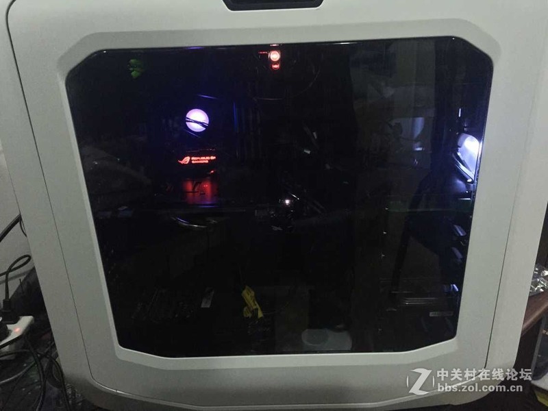 网瘾屌丝旧爱突然暴毙，怒入GTX980新欢！