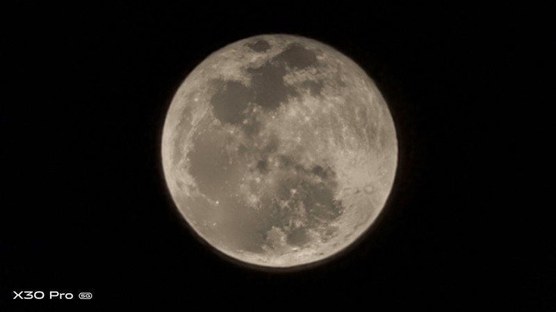 切换焦段看世界：潜望式超远摄vivo X30手机摄影