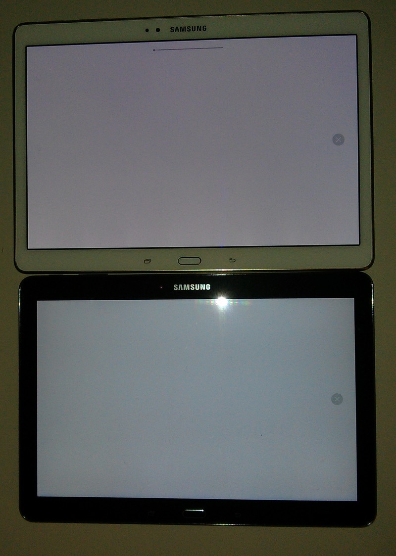 所有的三星galaxytabs的屏幕都是泛黄的吗还是我比较倒霉