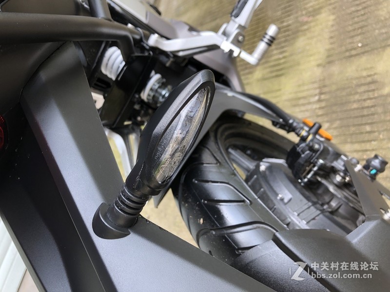 速柯车子千万别雨天骑和洗车，不然不保修的