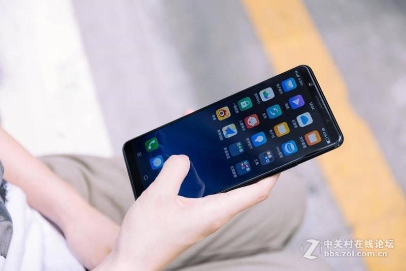 全屏解锁就是可以为所欲为，vivo手机引领屏幕指纹新高度