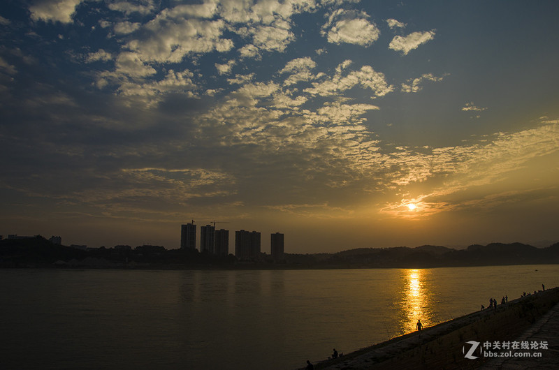 #版主坐堂#小五星空(中国)六月佳作赏析   希望您看到自己的作品！