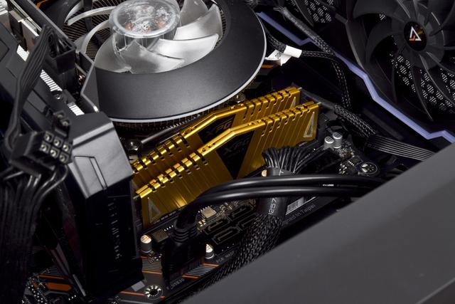 缺点银两怎么办？公版性能其实也很爽，铭瑄RTX2060终结者体验