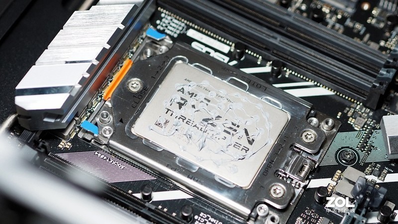 给主机降个温——酷冷至尊 冰神P240 ARGB一体式水冷 开箱