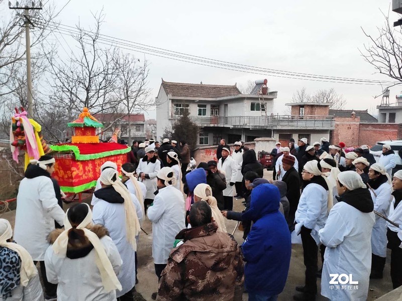 关中民俗-送葬-日升前全村村民参与起灵送灵