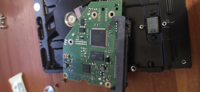 急!希捷新酷鱼挂了,有大神知道坏点在哪吗?