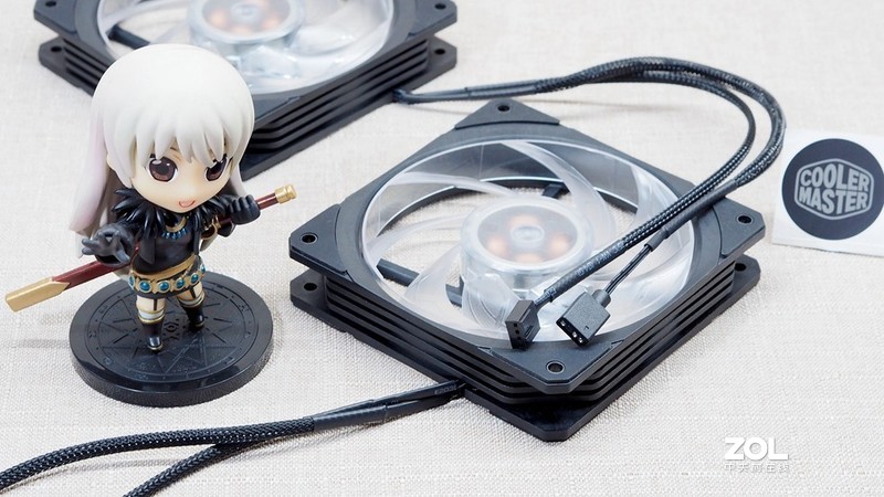 给主机降个温——酷冷至尊 冰神P240 ARGB一体式水冷 开箱