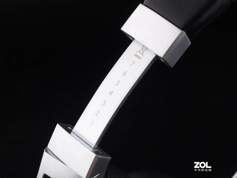 被一张图蠢哭了，从耳机塞纸谈游戏耳机选购注意关键点