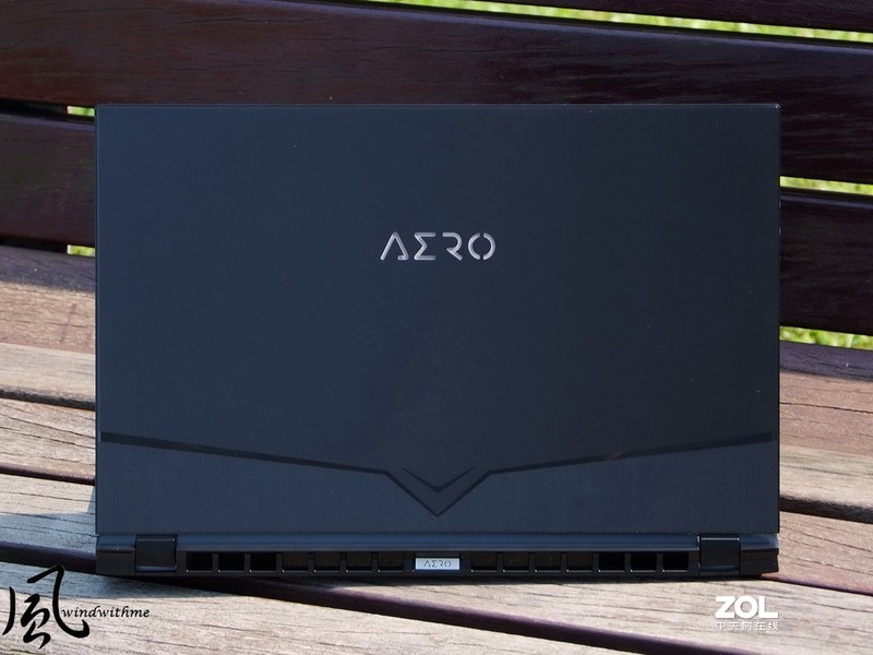 技嘉AERO 17 HDR搭载10875H与2070 Super之创作者笔电开箱