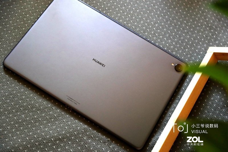 华为平板M6 10.8英寸：“声”为娱乐，“影”像非凡