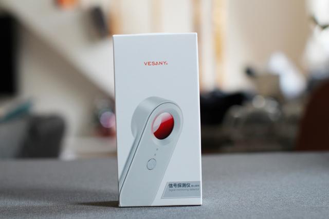 我测试了 3种防窥方法，最后选中了它：VESANY 信号探测仪