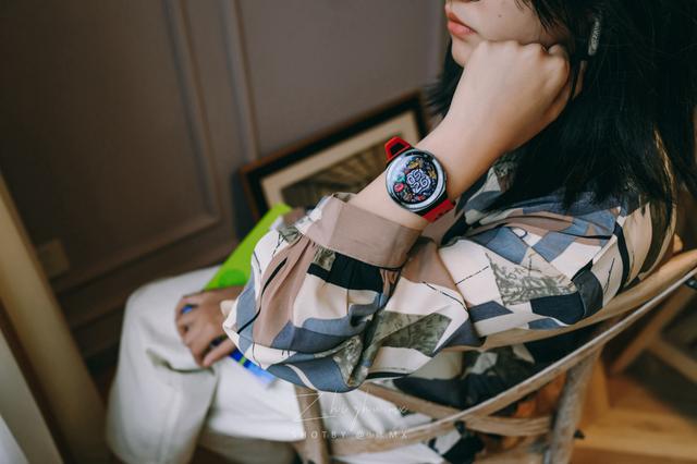 6大运动智能识别，Z世代潮人装备：华为Watch GT 2e体验