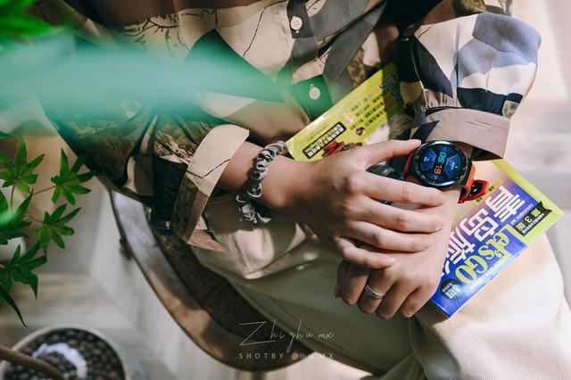 6大运动智能识别，Z世代潮人装备：华为Watch GT 2e体验