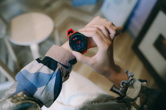 6大运动智能识别，Z世代潮人装备：华为Watch GT 2e体验