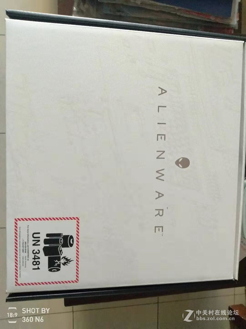 Alienware  15 R4  开箱组图