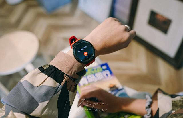 6大运动智能识别，Z世代潮人装备：华为Watch GT 2e体验