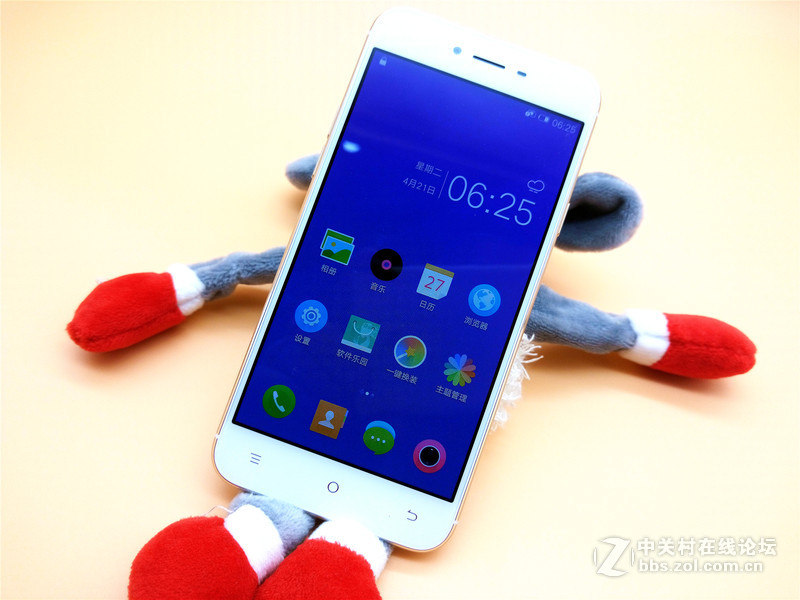 美丽精灵：朵唯 倾城L3外观设计评赏