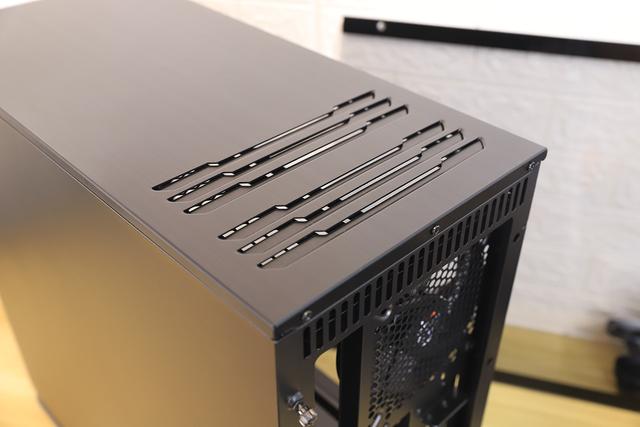 隐藏的骚技能be quiet! DARK BASE 700