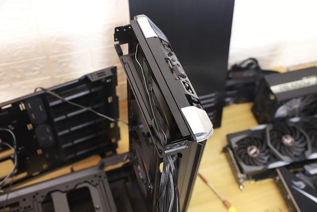 隐藏的骚技能be quiet! DARK BASE 700