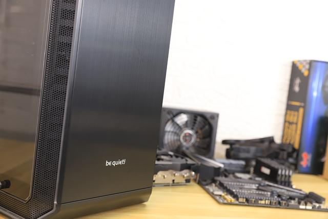 隐藏的骚技能be quiet! DARK BASE 700