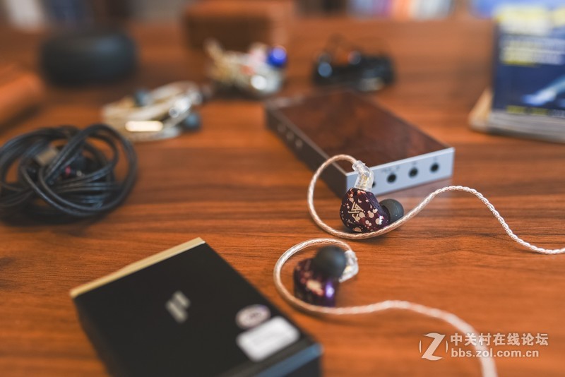 外形有个性，内在要清新，不容错过的圈铁塞---徕声RT-3