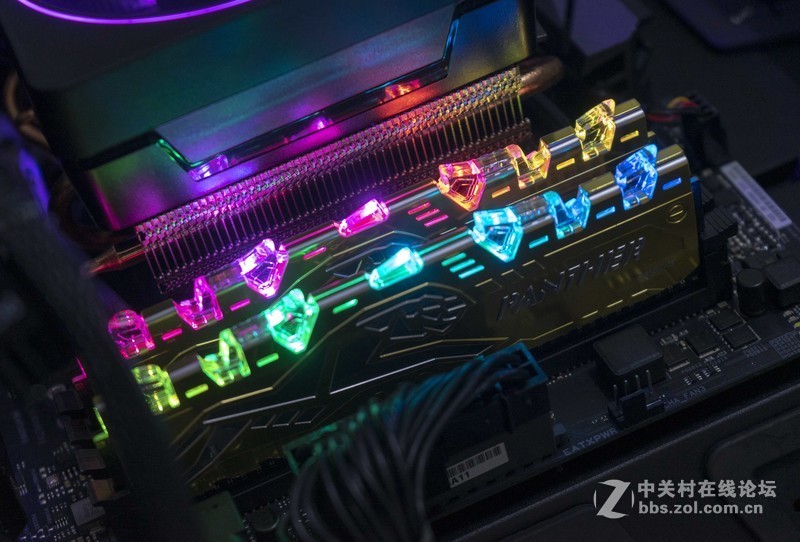 秀出你的美，透明亚克力外壳影驰 GeForce RTX 2070 星曜及灯厂定制机箱装机分享