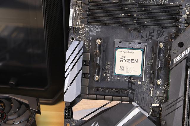 隐藏的骚技能be quiet! DARK BASE 700