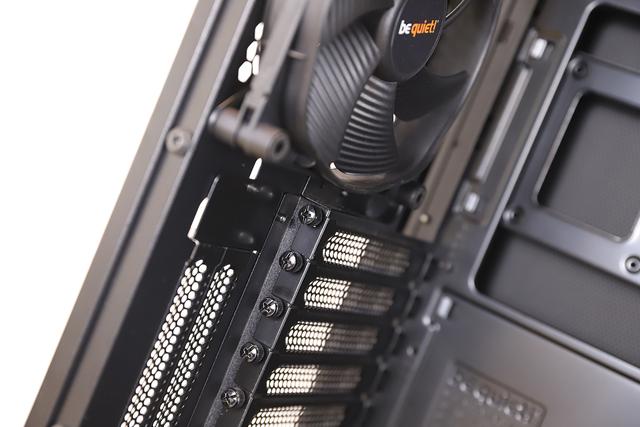 隐藏的骚技能be quiet! DARK BASE 700