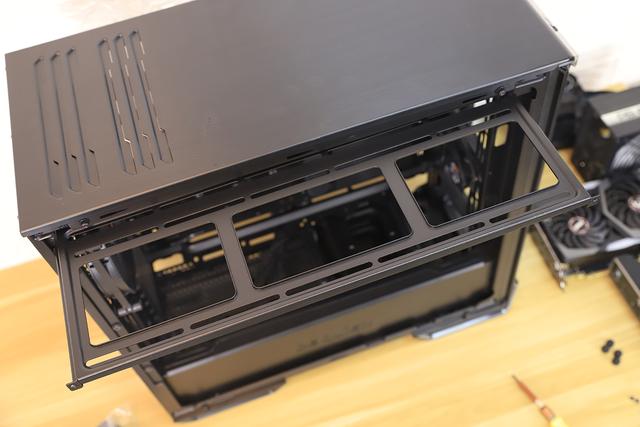 隐藏的骚技能be quiet! DARK BASE 700