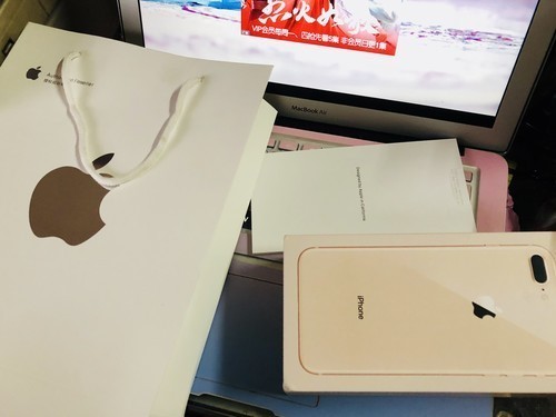 刚新买的iphone8plus的历程故事，开箱