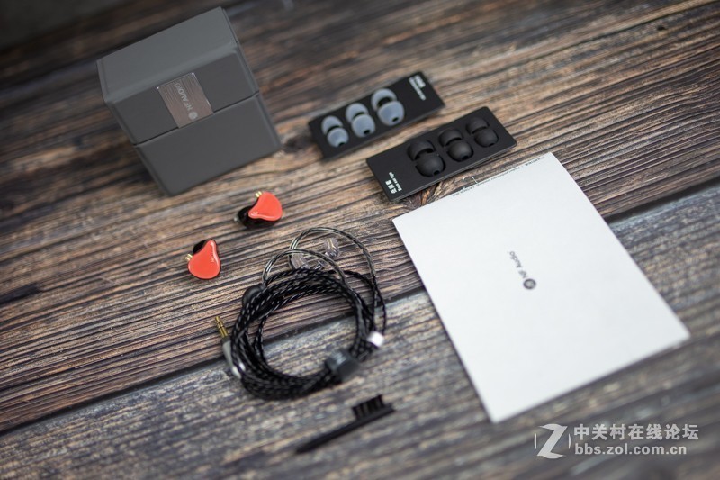 这是条充满艺术细菌的耳塞，NF2U上手体验