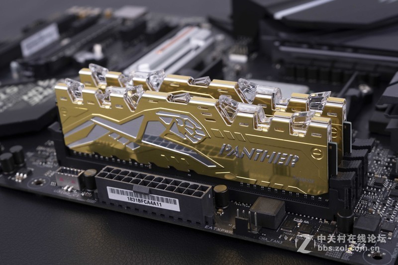 秀出你的美，透明亚克力外壳影驰 GeForce RTX 2070 星曜及灯厂定制机箱装机分享