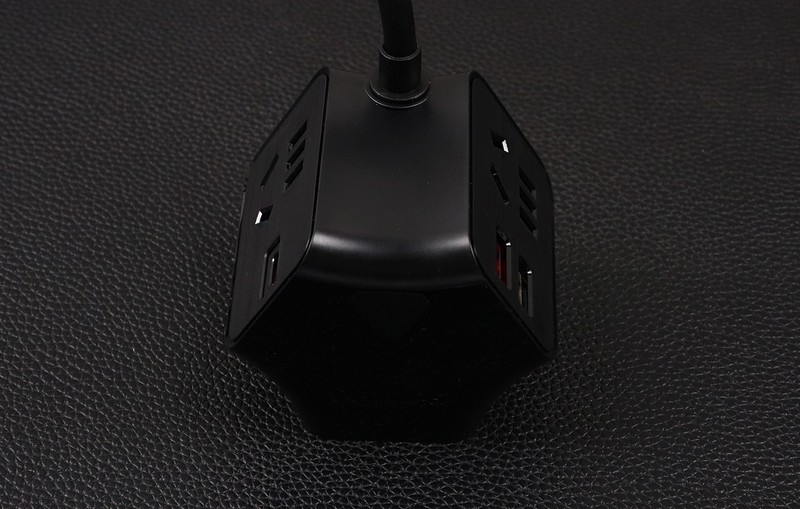 小酷快全——飞利浦摩天轮立体插座快充版