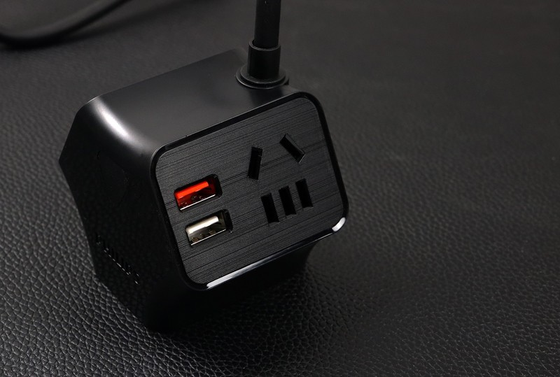 小酷快全——飞利浦摩天轮立体插座快充版