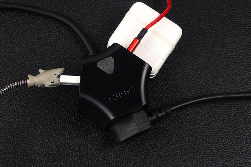 小酷快全——飞利浦摩天轮立体插座快充版