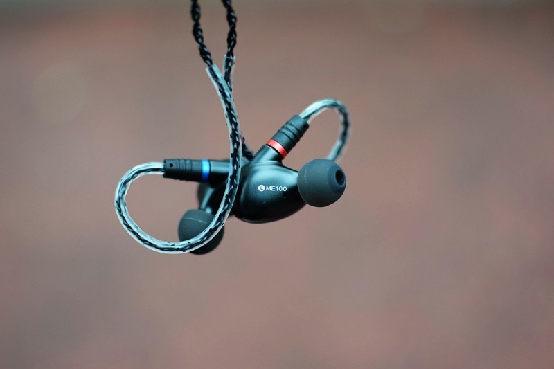山灵ME100 入耳式 可换线Hi-Fi耳机